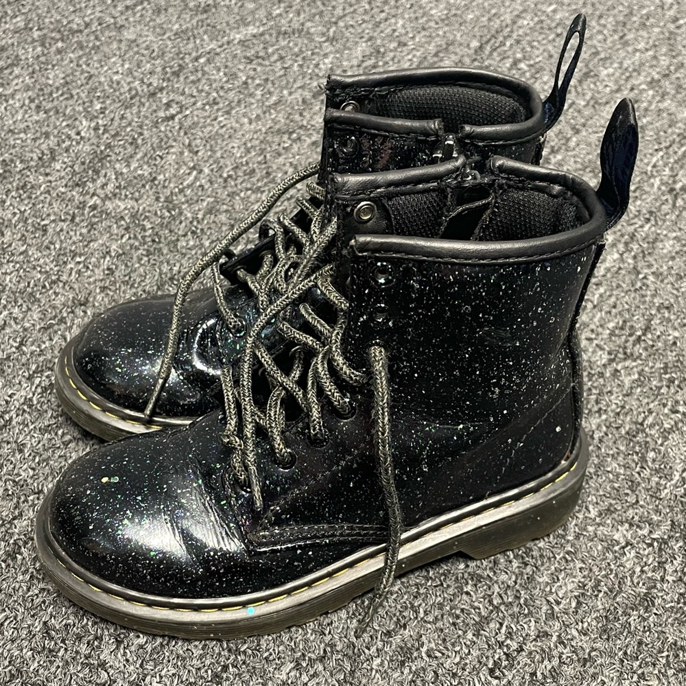 Dr. Martens Kids Black Glitter Lace-Up Boots
